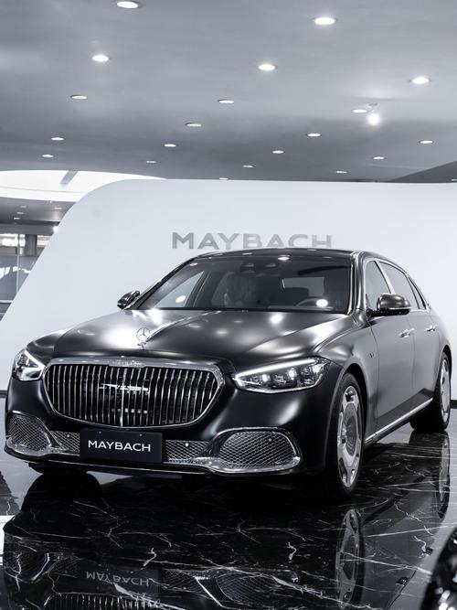 重庆8岚图汽车的售后服务让用户无忧出行，迈巴赫未来的豪华车趋势